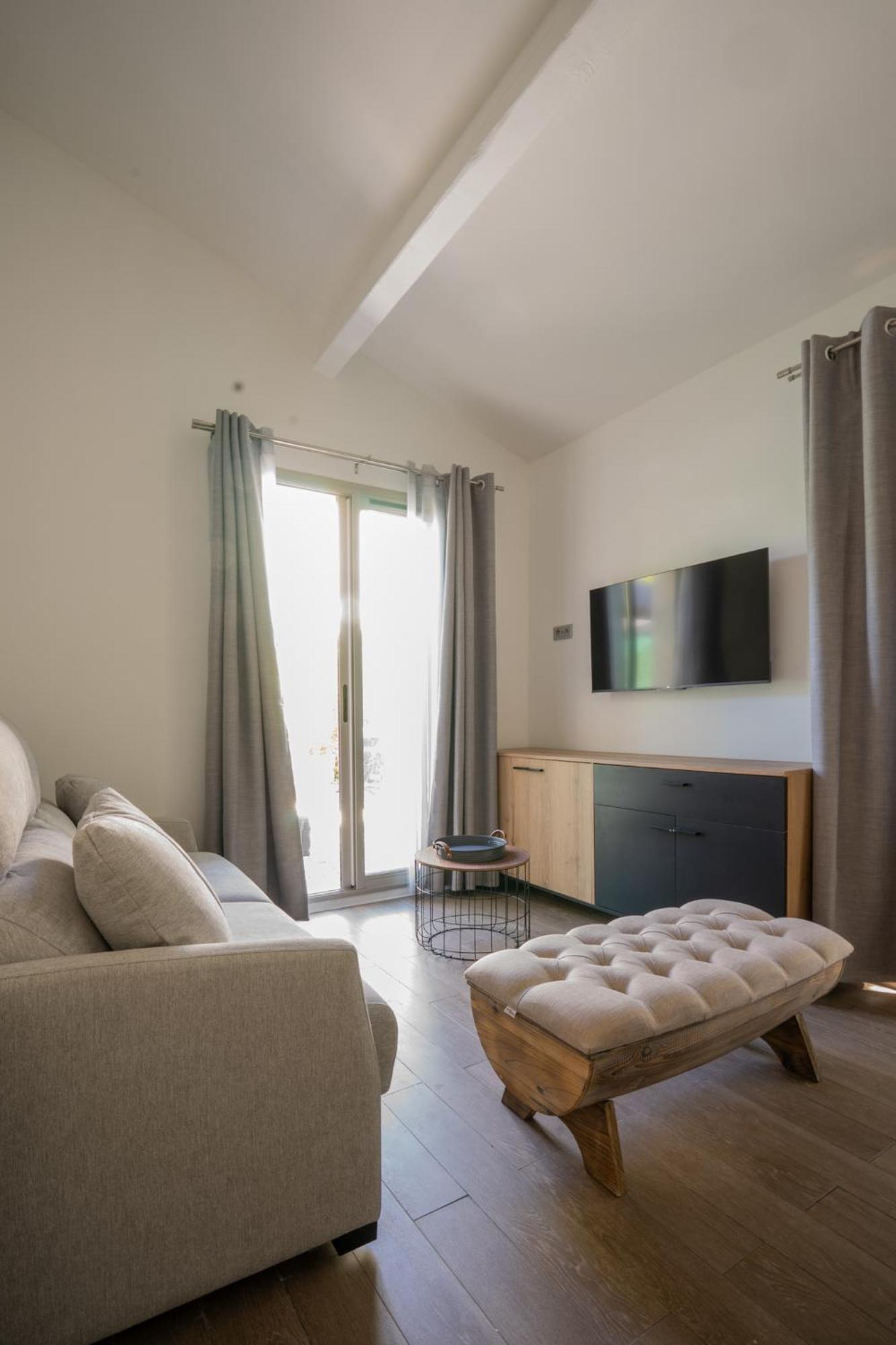 Appartement 6 Pers Jardin Prive La Cabane Bambou - Mandara Beach , Antibes French Riviera 胡安莱潘 外观 照片